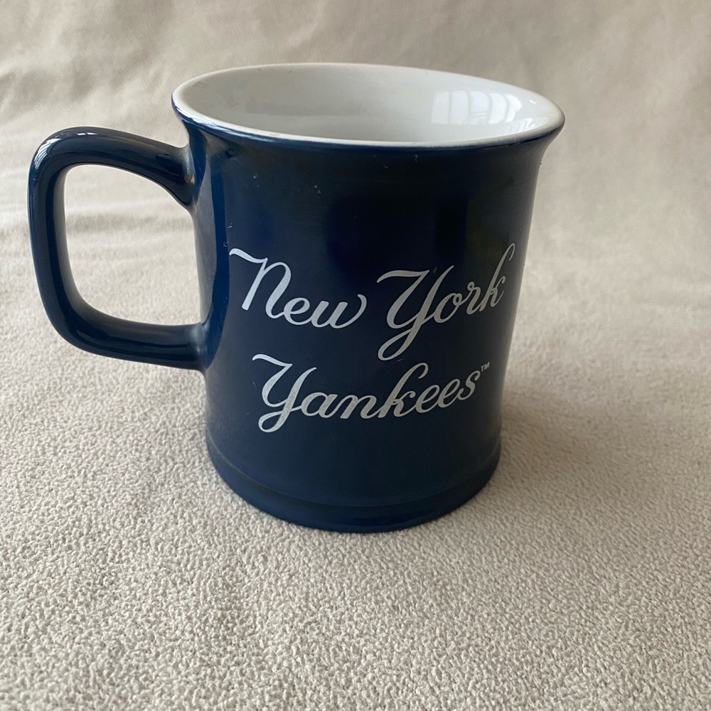 New York Yankees Mug 2007 Encore MLB Baseball Sports Collectible